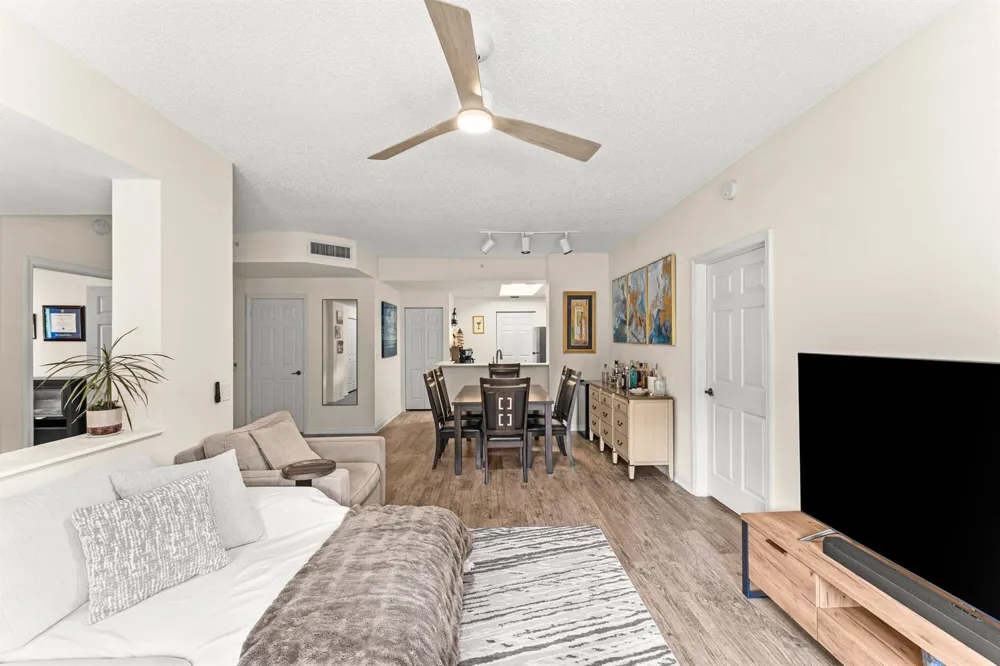 2801 SARENTO PLACE #102 Palm Beach Gardens, FL 33410