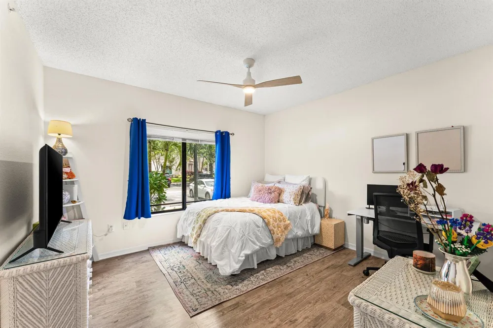 2801 SARENTO PLACE #102 Palm Beach Gardens, FL 33410