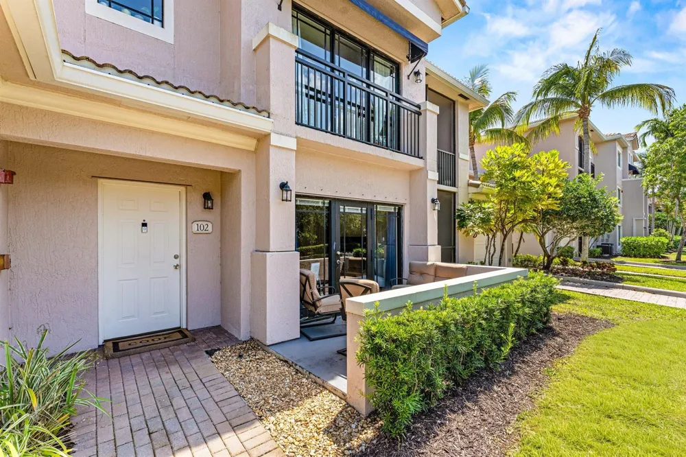 2801 SARENTO PLACE #102 Palm Beach Gardens, FL 33410