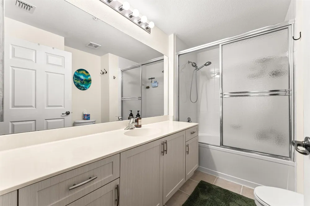 2801 SARENTO PLACE #102 Palm Beach Gardens, FL 33410