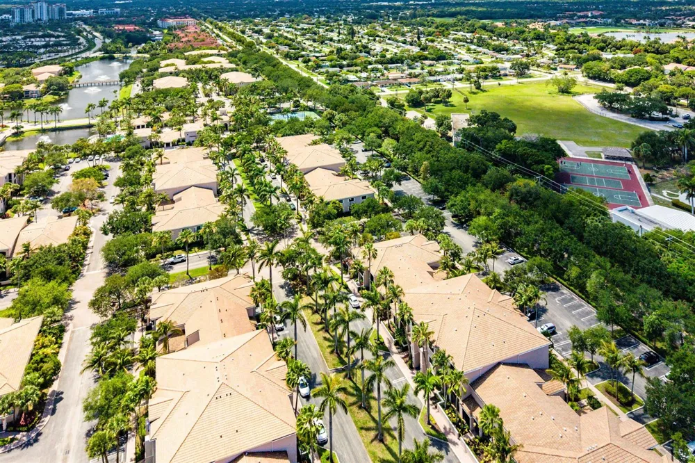 2801 SARENTO PLACE #102 Palm Beach Gardens, FL 33410