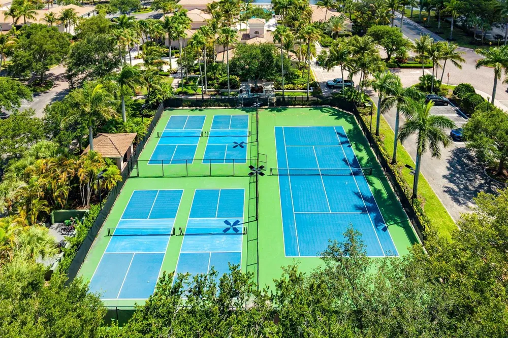 2801 SARENTO PLACE #102 Palm Beach Gardens, FL 33410