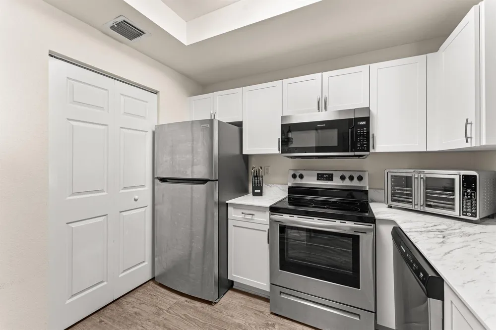 2801 SARENTO PLACE #102 Palm Beach Gardens, FL 33410