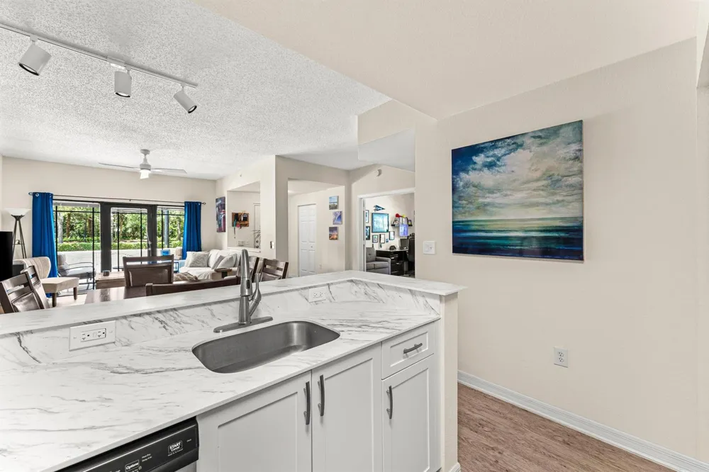 2801 SARENTO PLACE #102 Palm Beach Gardens, FL 33410