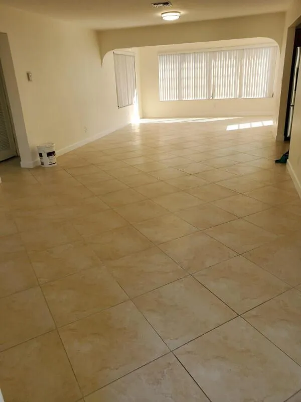 2460 NE 215th Street Miami, FL 33180