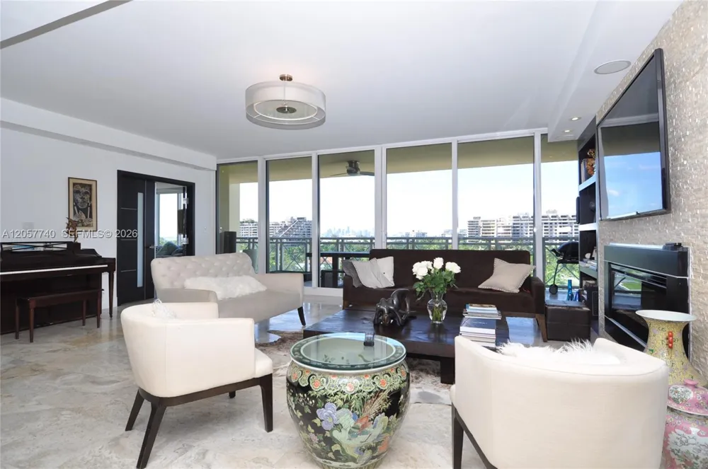 430 Grand Bay Dr #708 Key Biscayne, FL 33149