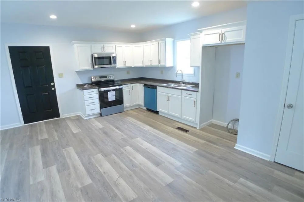 221 Duke Street Cooleemee, NC 27014