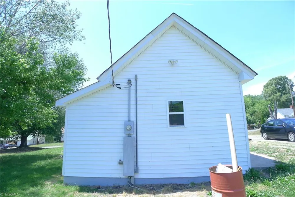221 Duke Street Cooleemee, NC 27014