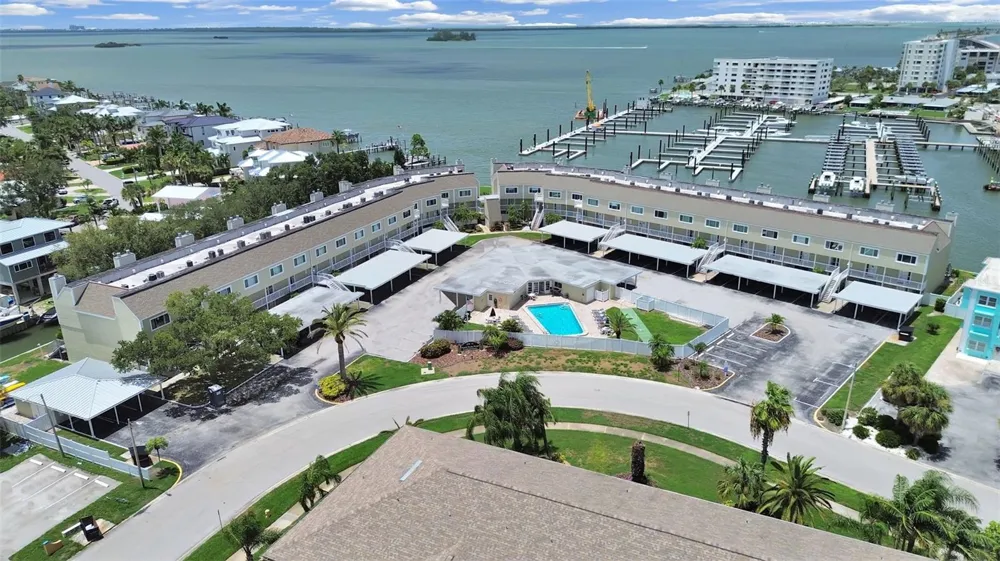 433 S PAULA DRIVE #18 Dunedin, FL 34698