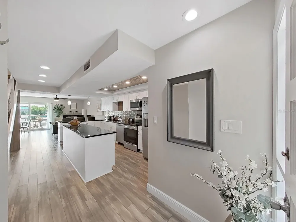 433 S PAULA DRIVE #18 Dunedin, FL 34698