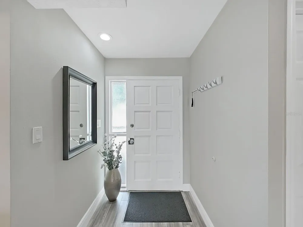 433 S PAULA DRIVE #18 Dunedin, FL 34698