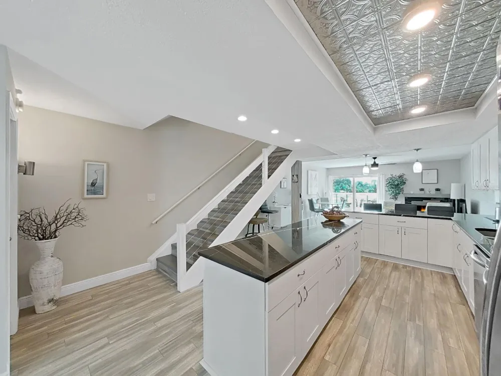 433 S PAULA DRIVE #18 Dunedin, FL 34698
