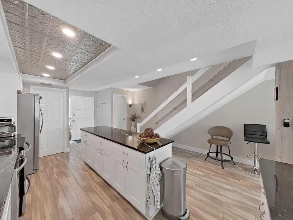 433 S PAULA DRIVE #18 Dunedin, FL 34698