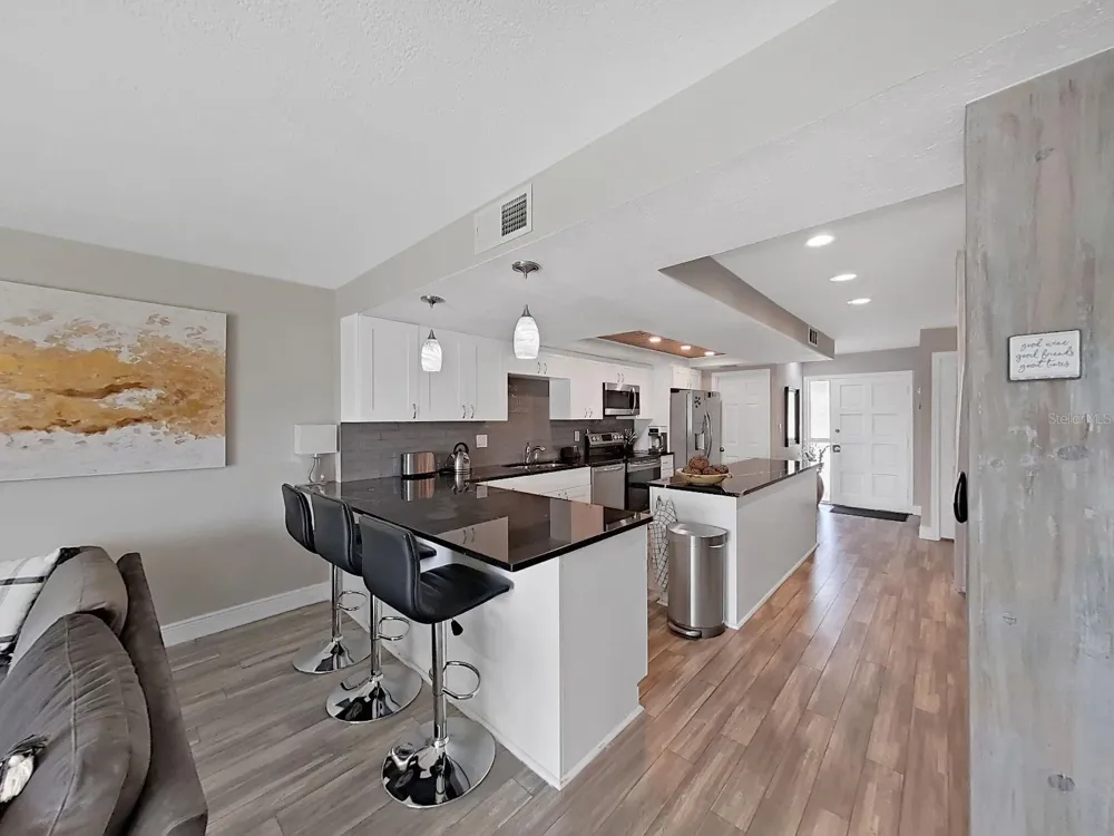 433 S PAULA DRIVE #18 Dunedin, FL 34698