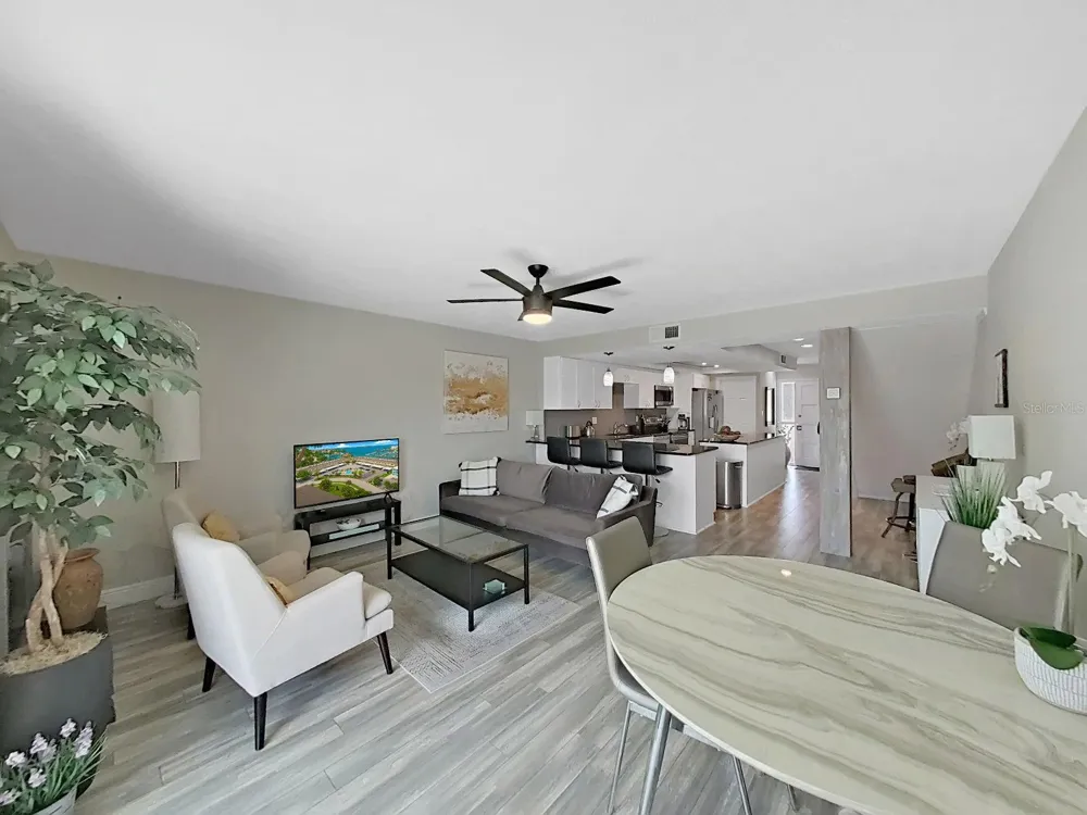 433 S PAULA DRIVE #18 Dunedin, FL 34698