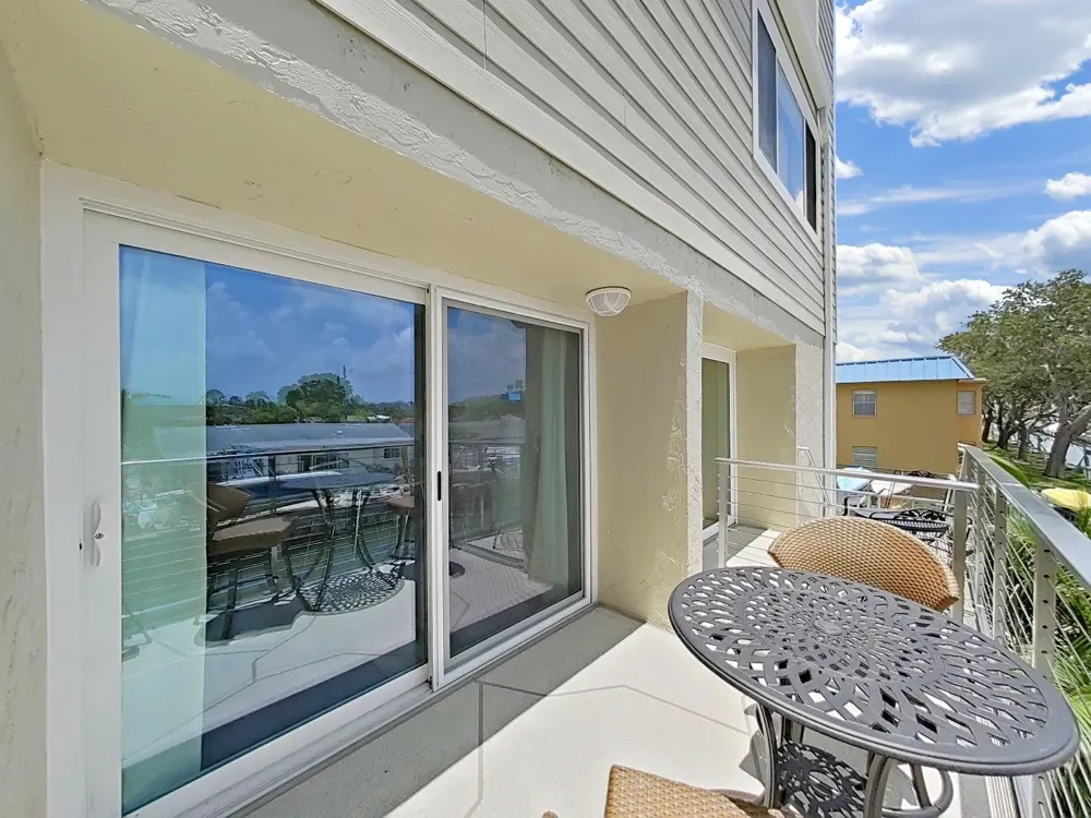 433 S PAULA DRIVE #18 Dunedin, FL 34698