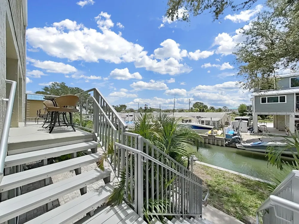 433 S PAULA DRIVE #18 Dunedin, FL 34698