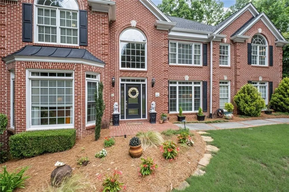480 Fawn Glen Drive Roswell, GA 30075
