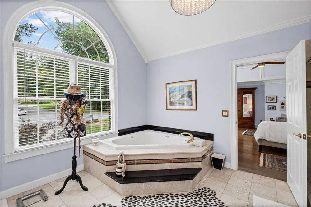 480 Fawn Glen Drive Roswell, GA 30075