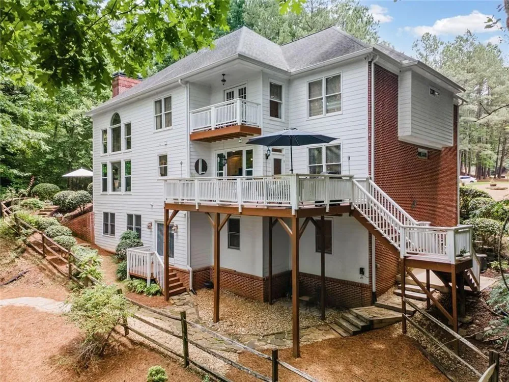 480 Fawn Glen Drive Roswell, GA 30075