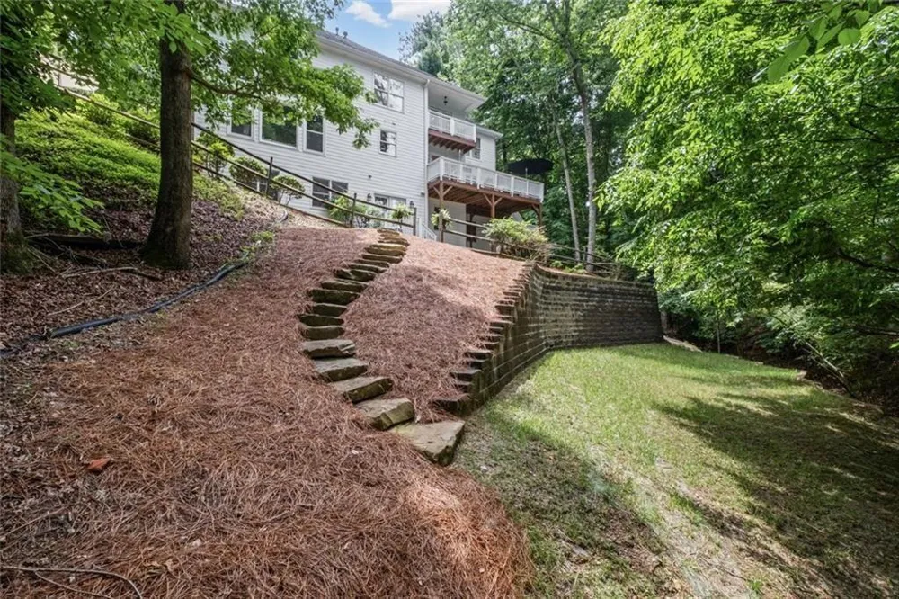 480 Fawn Glen Drive Roswell, GA 30075