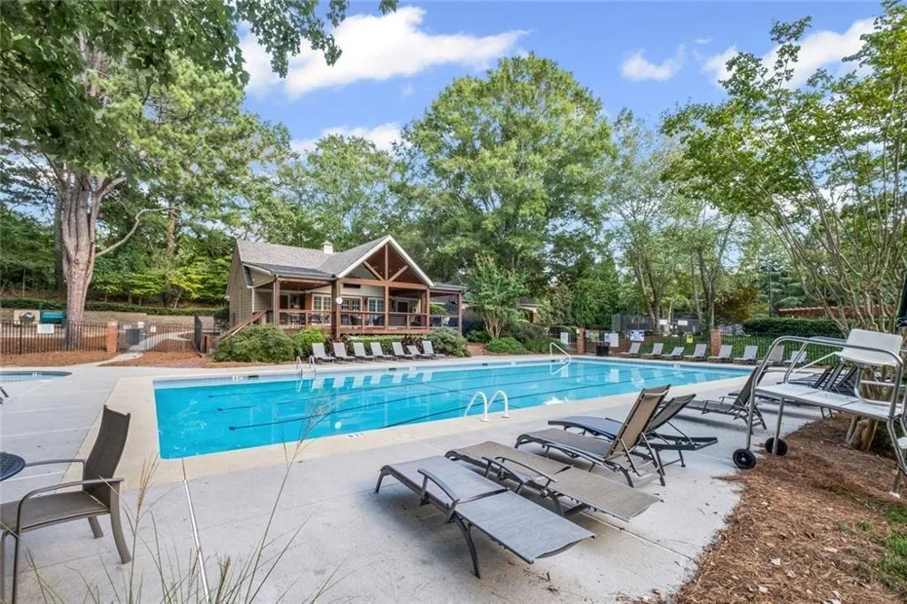 480 Fawn Glen Drive Roswell, GA 30075