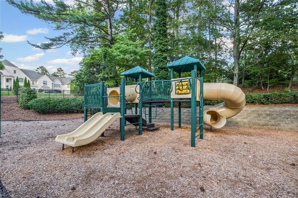 480 Fawn Glen Drive Roswell, GA 30075