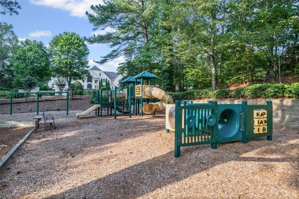 480 Fawn Glen Drive Roswell, GA 30075