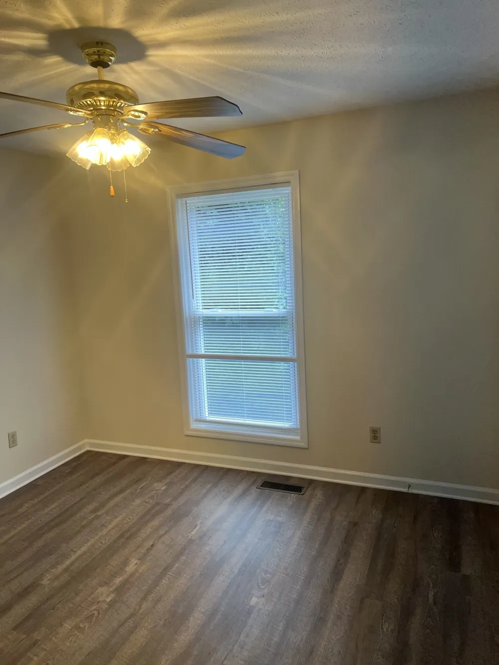1032 Brookview Dr #13D Franklin, KY 42134