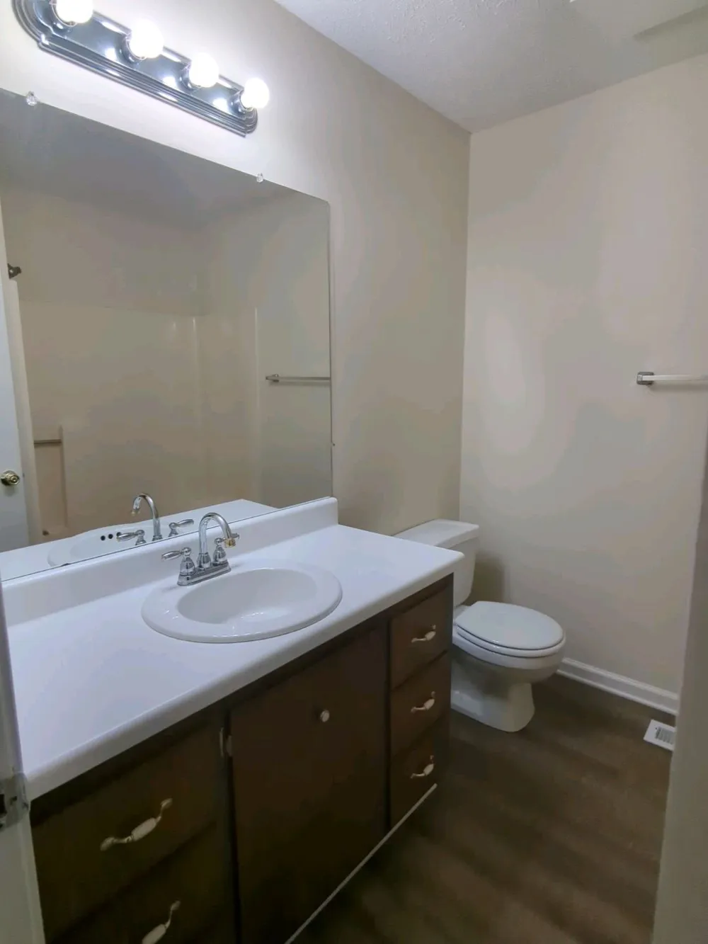 1032 Brookview Dr #13D Franklin, KY 42134
