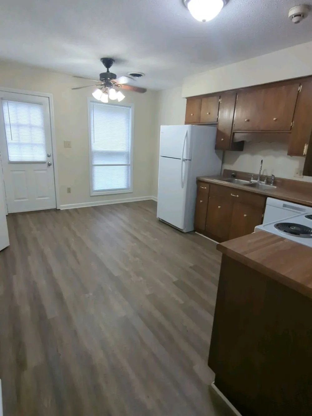 1032 Brookview Dr #13D Franklin, KY 42134