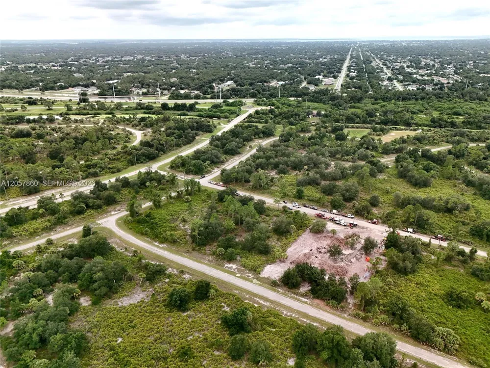Benjamin Ln North Port, FL 34288