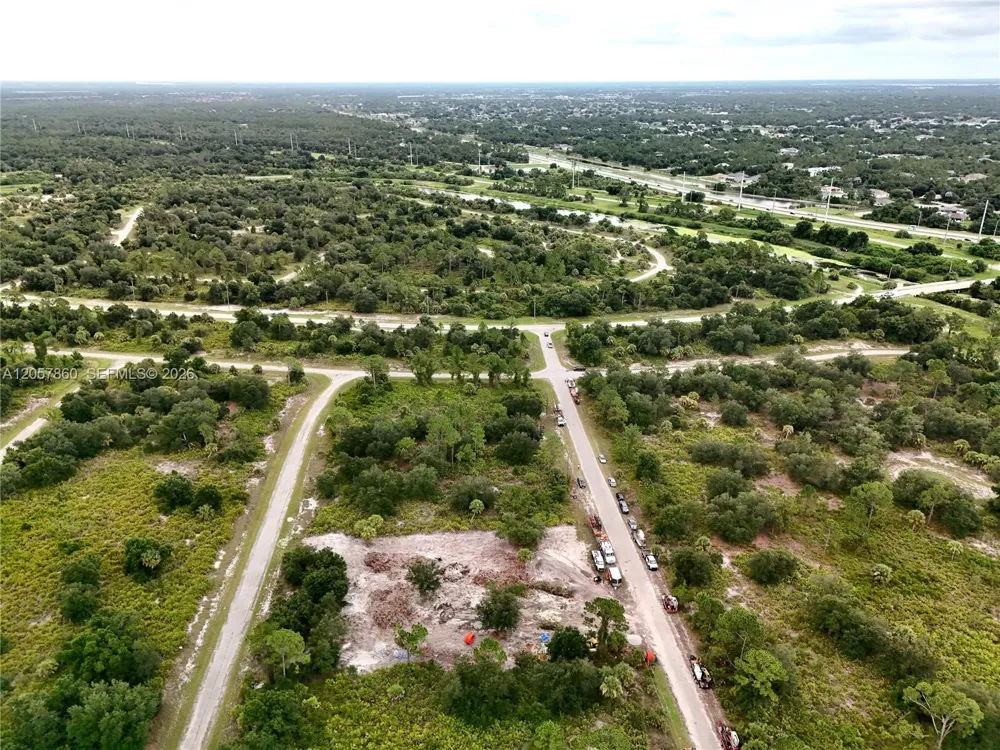 Benjamin Ln North Port, FL 34288