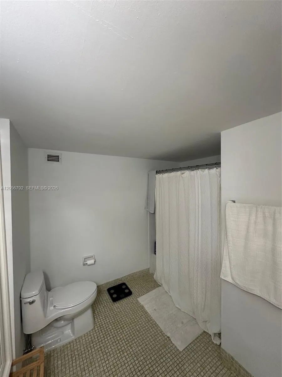 7928 West Dr #504 North Bay Village, FL 33141