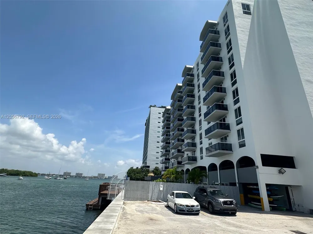7928 West Dr #504 North Bay Village, FL 33141