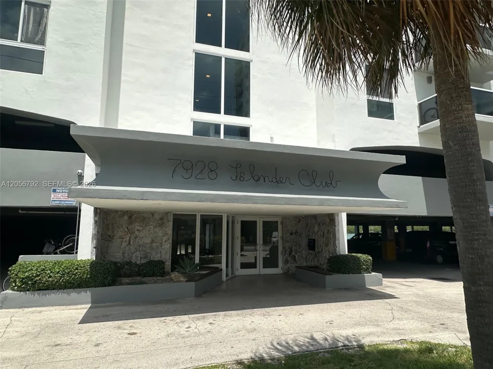 7928 West Dr #504 North Bay Village, FL 33141