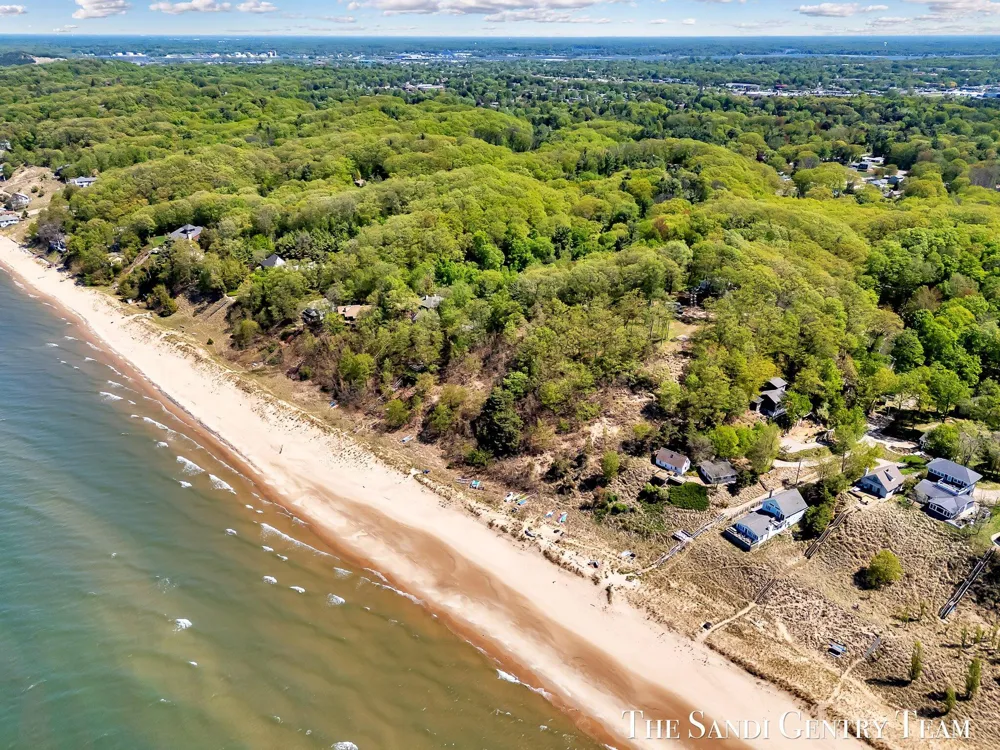 18111 Ridge Drive Grand Haven, MI 49417