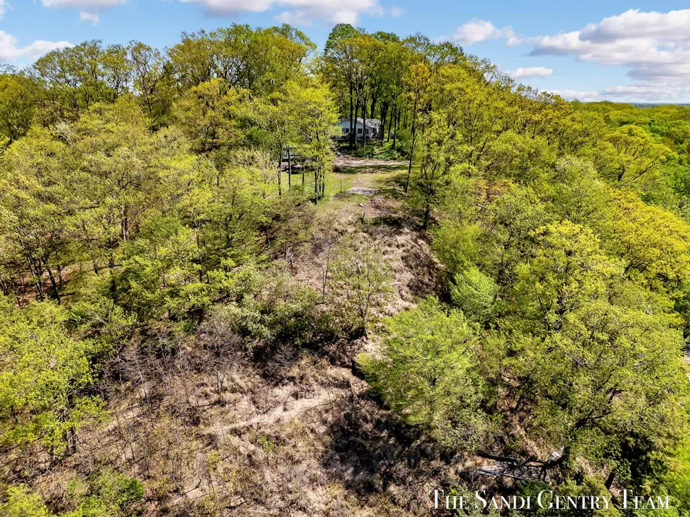 18111 Ridge Drive Grand Haven, MI 49417