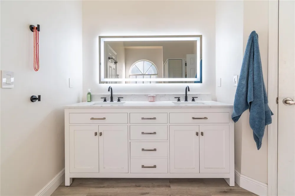5443 BAYTOWNE PLACE Oviedo, FL 32765