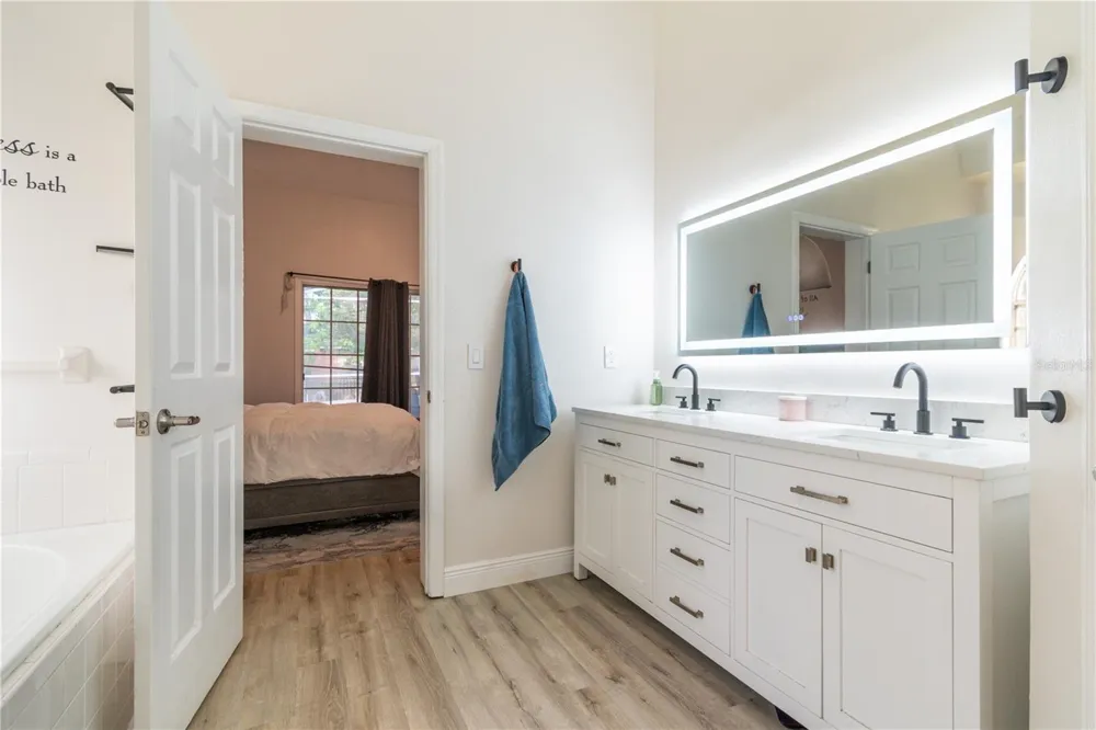5443 BAYTOWNE PLACE Oviedo, FL 32765