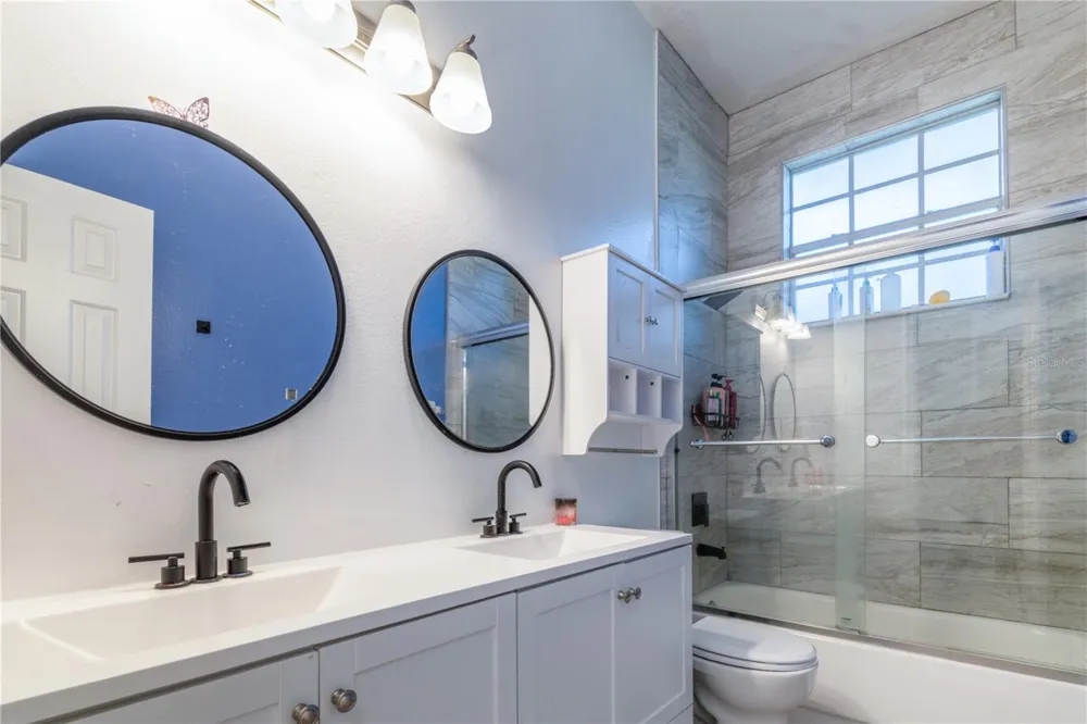 5443 BAYTOWNE PLACE Oviedo, FL 32765