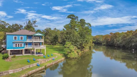 1730 Lakeshore Drive