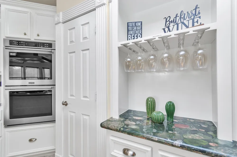 1730 Lakeshore Drive Kingwood, TX 77339