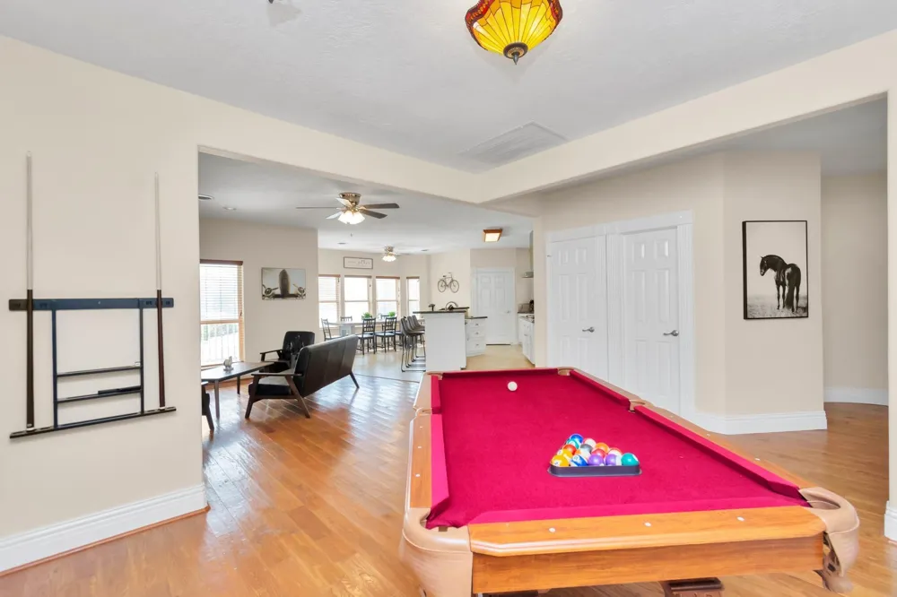 1730 Lakeshore Drive Kingwood, TX 77339