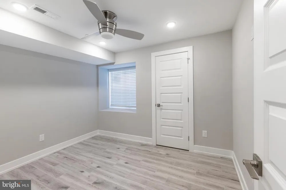 2537 HOWARD STREET #1 Philadelphia, PA 19133