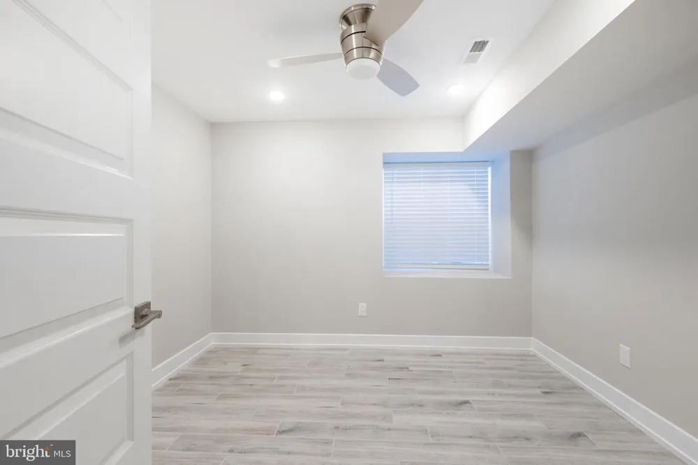 2537 HOWARD STREET #1 Philadelphia, PA 19133