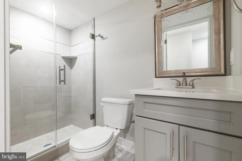 2537 HOWARD STREET #1 Philadelphia, PA 19133