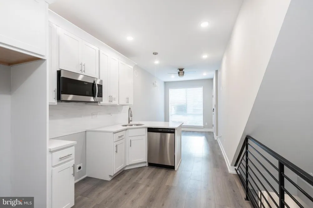 2537 HOWARD STREET #1 Philadelphia, PA 19133