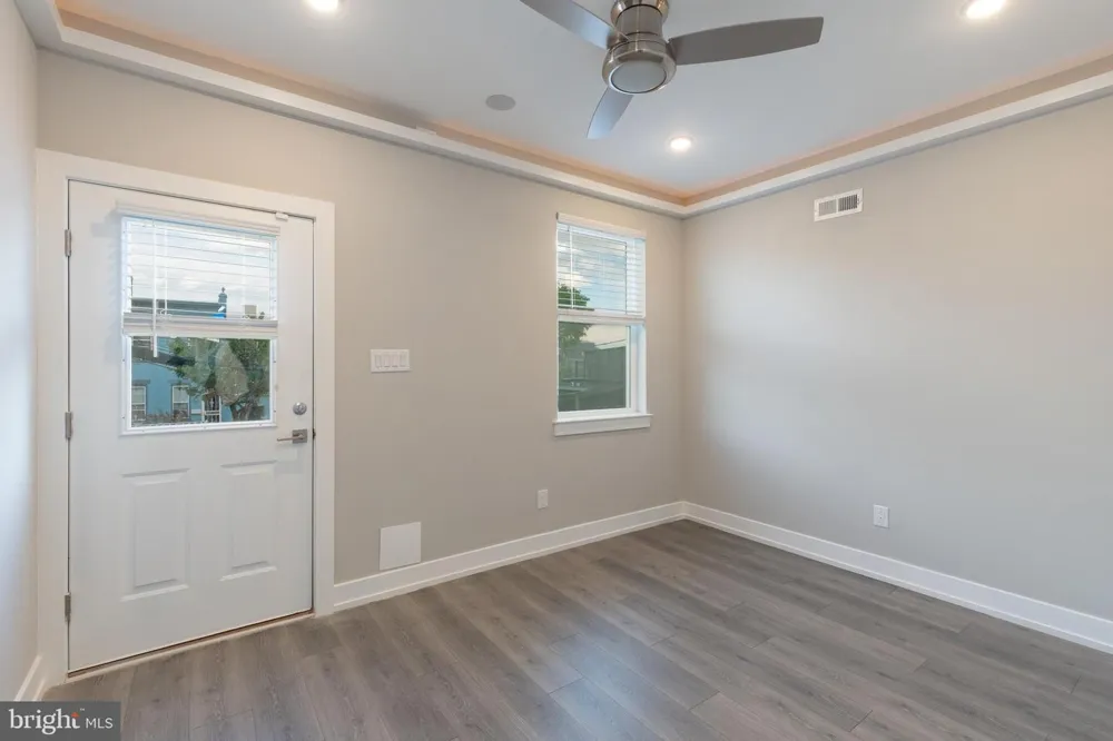 2537 HOWARD STREET #1 Philadelphia, PA 19133