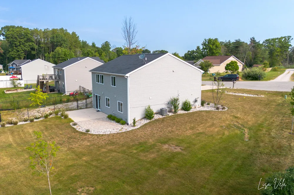 1309 Waterpoint Court Whitehall, MI 49461